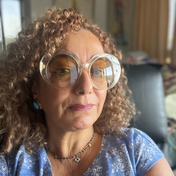 New Stylish Gold-Tinted Sunglasses Linda Farrow - Picture 6 of 8